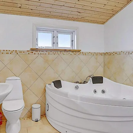 Holiday Cxxvi 4*